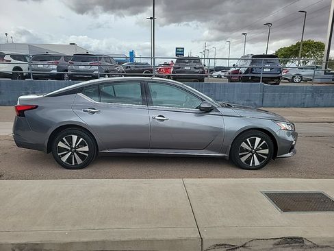 Used 2022 Nissan Altima 2.5 SL AWD/4WD image 8