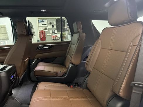 New 2026 Chevrolet Tahoe High Country AWD/4WD image 22