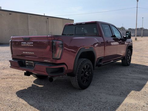 Used 2024 GMC Sierra 2500 AT4 w/ AT4 Premium Plus Package AWD/4WD image 6