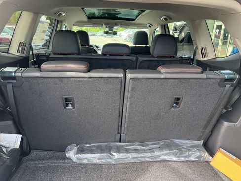 New 2026 Volkswagen Atlas Peak Edition AWD/4WD image 12