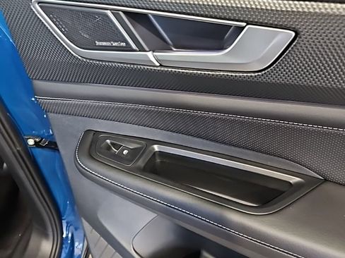 New 2026 Volkswagen Atlas Cross Sport SEL Premium R-Line image 15