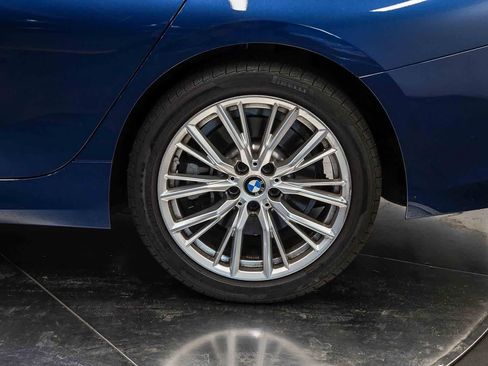 Used 2023 BMW 330i Sedan w/ Convenience Package RWD image 10