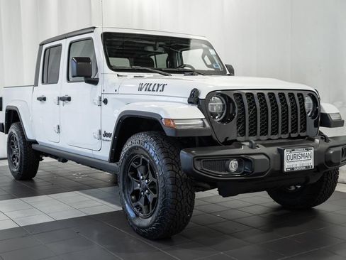 Certified 2022 Jeep Gladiator Mojave AWD/4WD image 1
