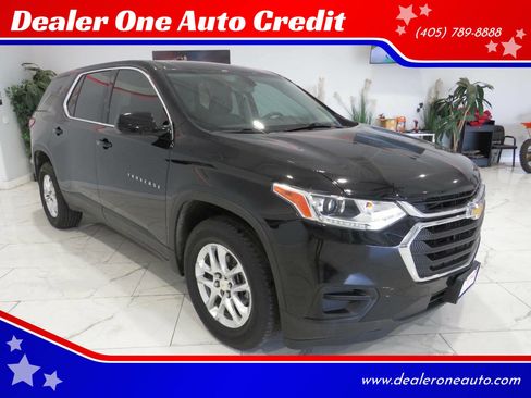 Used 2019 Chevrolet Traverse LS FWD image 1