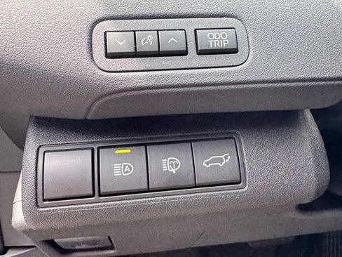 Used 2026 Toyota bZ FWD image 12