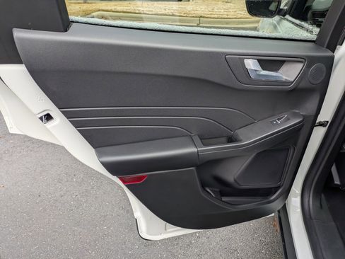 New 2026 Ford Escape SE w/ PHEV Premium Package image 30