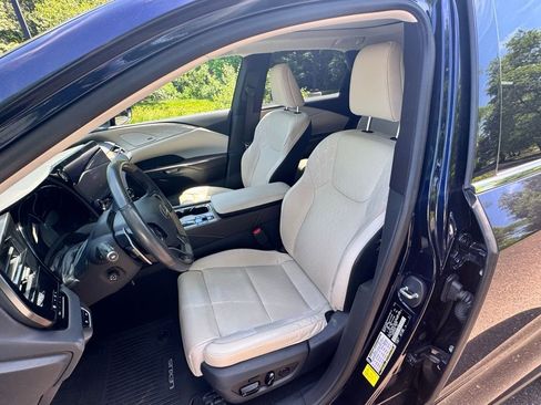 Used 2023 Lexus RX 350 AWD w/ Cold Area Package image 9