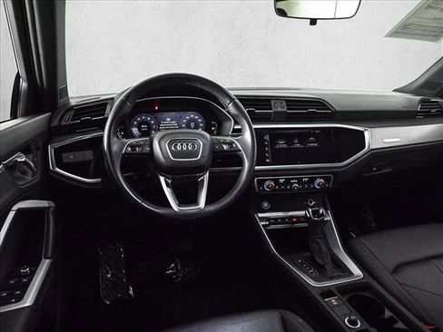 Used 2020 Audi Q3 2.0T Premium AWD/4WD image 19