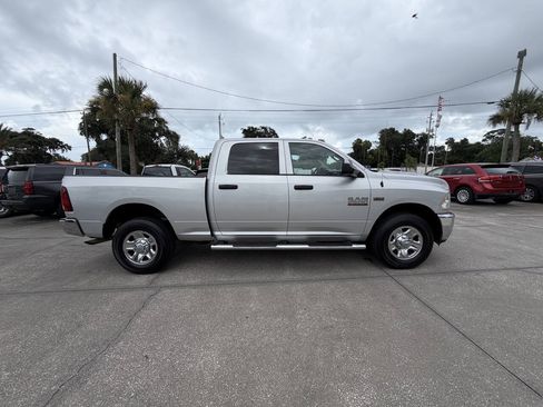 Used 2018 RAM 2500 Tradesman w/ Chrome Appearance Group RWD image 9