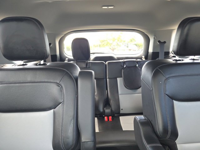 Used 2023 Ford Explorer XLT w/ Equipment Group 202A RWD image 15