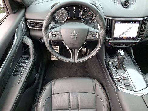 Used 2023 Maserati Levante Modena AWD/4WD image 11