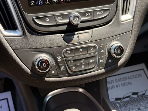 Used 2024 Chevrolet Malibu LT w/ Sport Edition FWD image 21