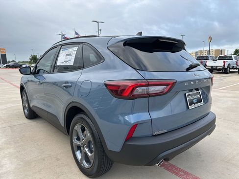 Used 2025 Ford Escape ST-Line w/ Equipment Group 301A image 27