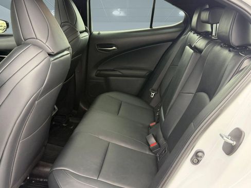 Used 2024 Lexus UX 250h F Sport FWD image 23