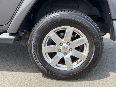 Used 2014 Jeep Wrangler Unlimited Sahara AWD/4WD image 12