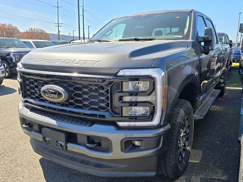 New 2026 Ford F350 XLT w/ XLT Premium Package AWD/4WD image 1