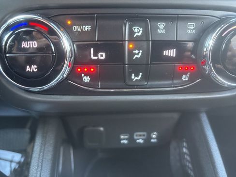 Used 2021 Chevrolet TrailBlazer ACTIV w/ Convenience Package image 31