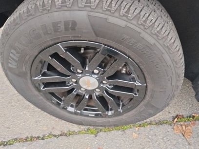 Used 2024 Chevrolet Colorado LT w/ LT Convenience Package