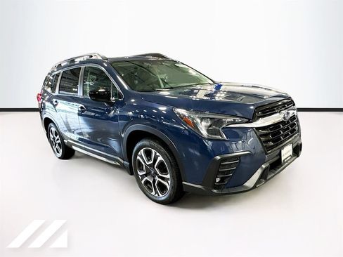 Used 2024 Subaru Ascent Limited w/ Technology Package AWD/4WD image 3