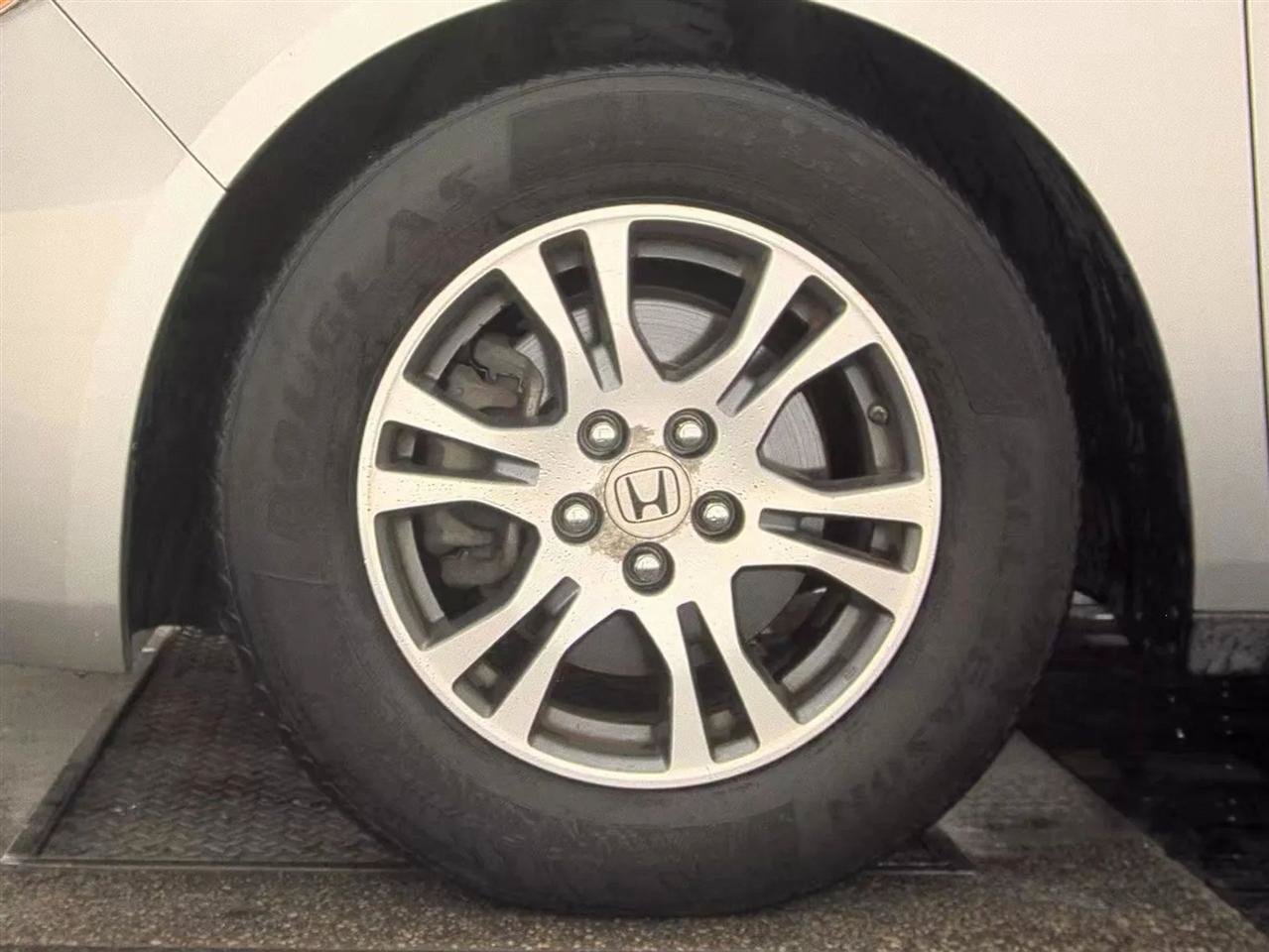 Used 2012 Honda Odyssey EX image 9