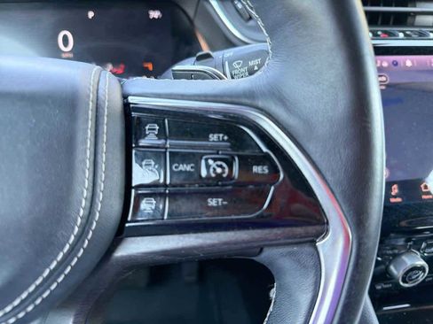 Used 2021 Jeep Grand Cherokee L Overland w/ Luxury Tech Group IV image 30