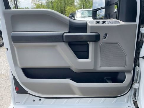 Used 2021 Ford F350 XL w/ Power Equipment Group AWD/4WD image 9