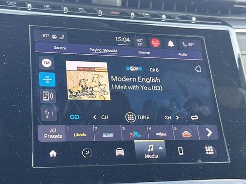 Used 2023 Jeep Grand Cherokee L Laredo image 27