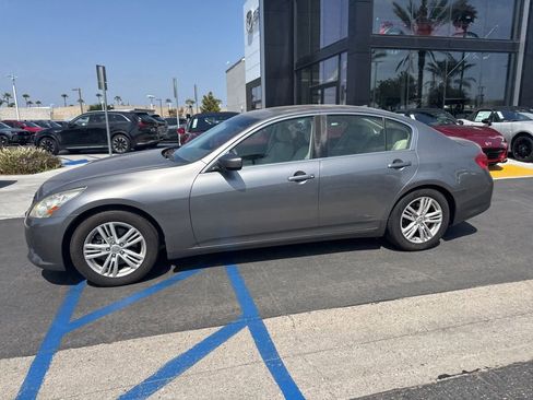 Used 2012 INFINITI G25 Journey RWD image 5