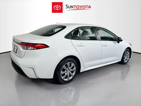 Used 2026 Toyota Corolla LE FWD image 4