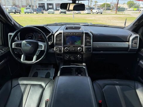 Used 2021 Ford F250 Platinum w/ FX4 Off-Road Package AWD/4WD image 18