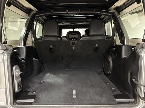 Used 2019 Jeep Wrangler Unlimited Rubicon AWD/4WD image 25