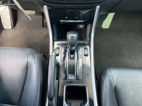 Used 2017 Honda Accord Sport Special Edition image 25