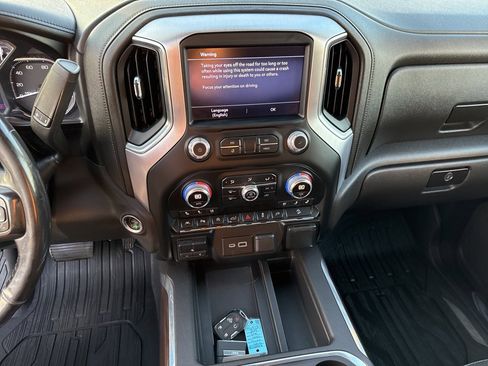 Used 2019 GMC Sierra 1500 SLT w/ SLT Premium Plus Package image 10