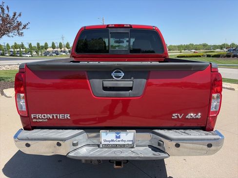 Used 2016 Nissan Frontier SV w/ SV Value Truck Package AWD/4WD image 13