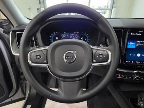 Used 2023 Volvo XC60 B5 Core w/ Climate Package image 16