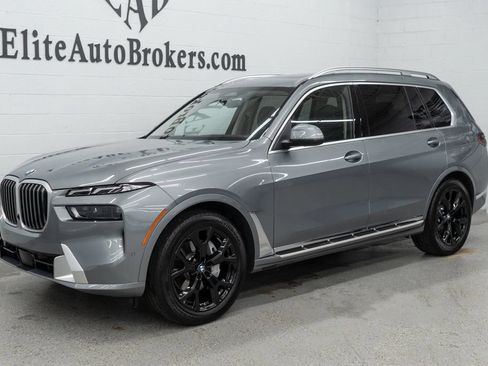 Used 2026 BMW X7 xDrive40i AWD/4WD image 33