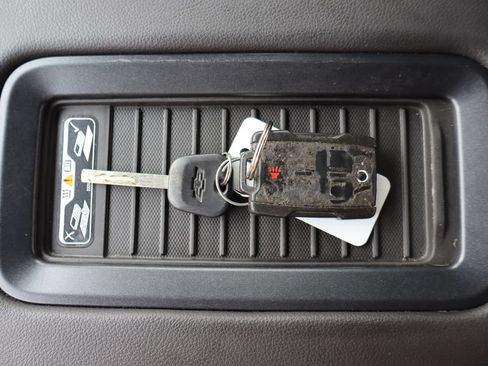 Used 2018 Chevrolet Silverado 1500 LT w/ All Star Edition AWD/4WD image 22