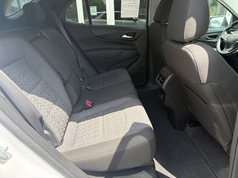 Certified 2024 Chevrolet Equinox LT FWD image 19