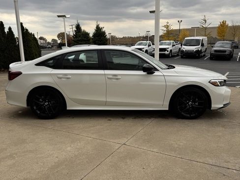 New 2026 Honda Civic Sport image 2