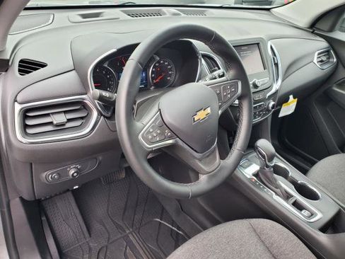 Used 2023 Chevrolet Equinox LT image 11