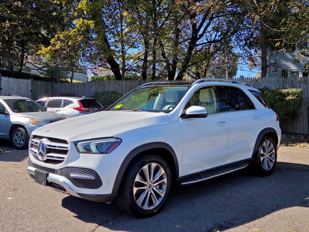 Used 2023 Mercedes-Benz GLE 350 4MATIC w/ Premium Package image 2