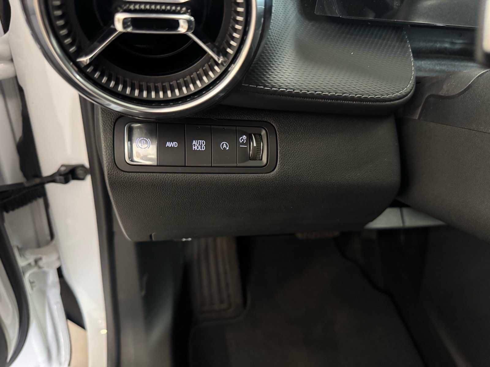 Used 2026 Chevrolet Equinox LT w/ Convenience Package II AWD/4WD image 17