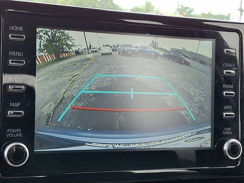 Used 2020 Toyota Corolla LE image 28