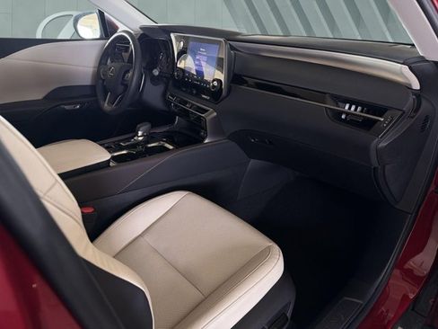 Certified 2024 Lexus RX 350 FWD w/ Technology Package image 24