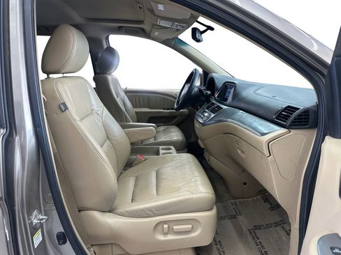 Used 2010 Honda Odyssey EX-L image 17