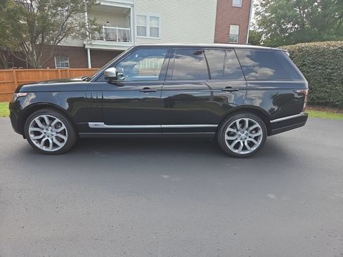 Used 2017 Land Rover Range Rover Long Wheelbase Supercharged AWD/4WD image 2