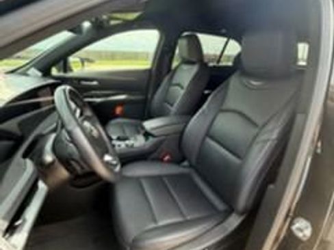 Used 2025 Cadillac XT4 Sport FWD image 4