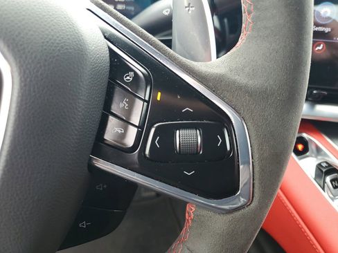 Used 2022 Chevrolet Corvette Stingray w/ Z51 Performance Package image 14