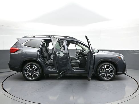 Used 2023 Subaru Ascent Limited image 44
