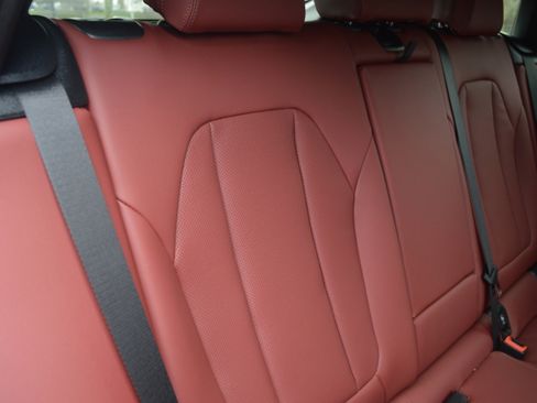 Certified 2025 BMW X4 M40i w/ Premium Package image 35